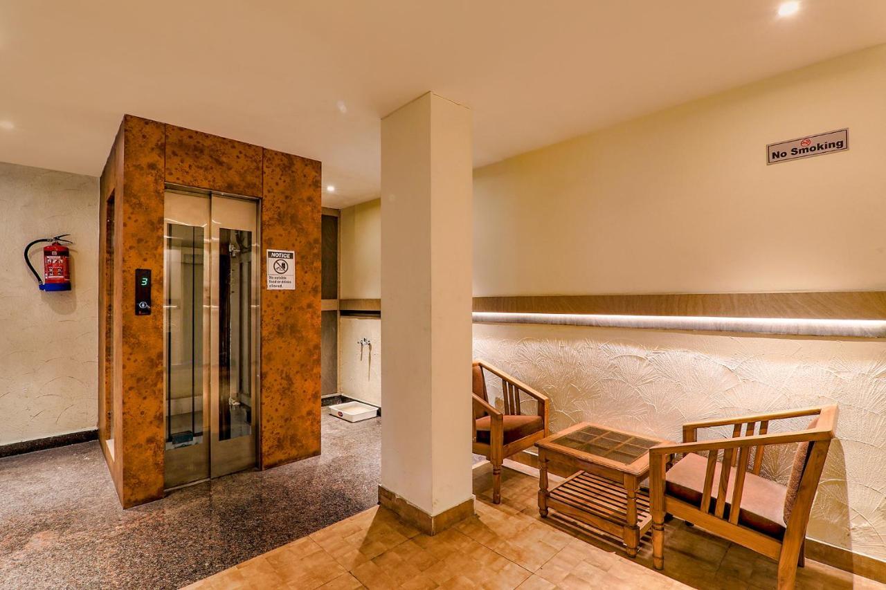 Отель Townhouse Geetraj Near Shalimar Gateway Лакхнау Экстерьер фото
